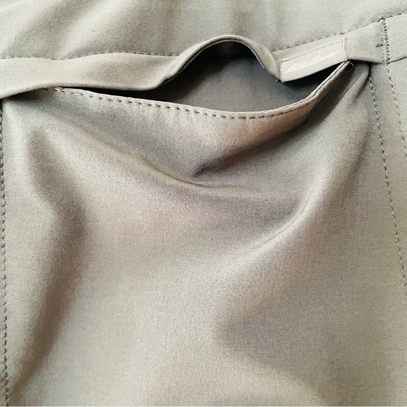 Eddie Bauer woman’s Gray utility Skirt size 12 large 
Short lined sporty summer - Picture 7 of 10